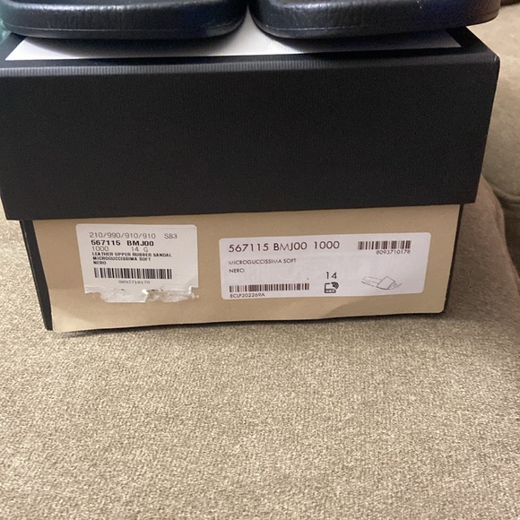 Mens Gucci slides - Picture 3 of 7